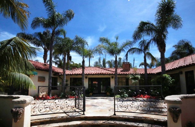 Relaxing Private Resort in Paradise