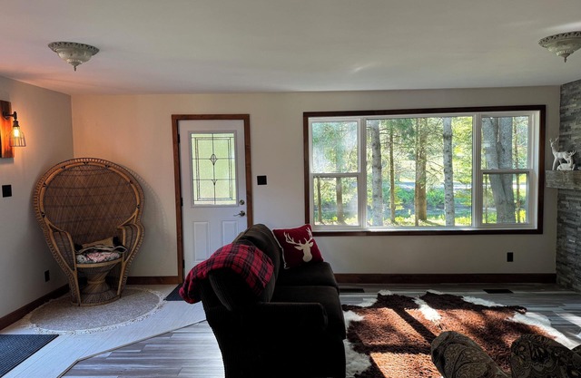 Relaxing Riverside Cottage +OnThe Water +Waterfall +Bracebridge +Family Friendly