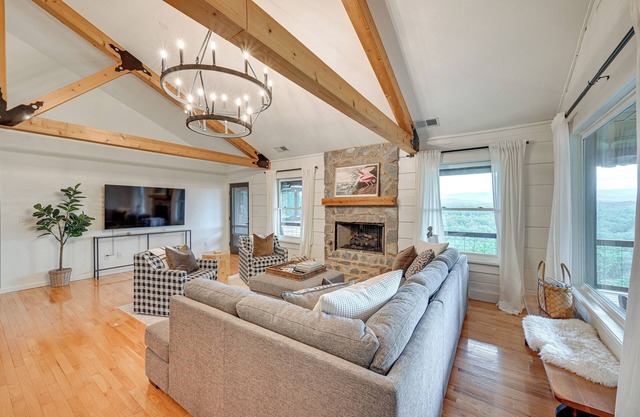 Relaxing Salem House with Boat Slip & Mtn Views!