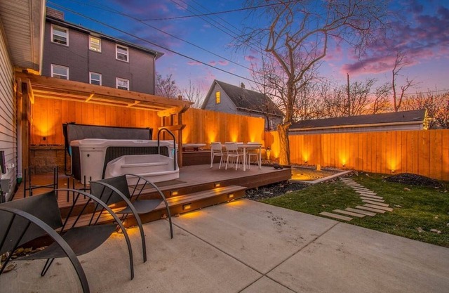 Relaxing Spot with Zen Garden & Year-Round Hot Tub!