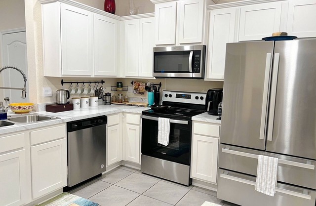 Relaxing Townhome! near Mayo-HCA Memorial Hospital