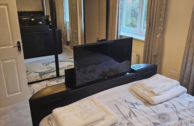 Relaxing Townhouse with spacious interior in Derby near Nottingham