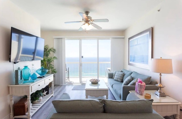 🌞Relaxing Upscale Penthouse w/Spectacular Views & Unforgettable Sunsets🌞