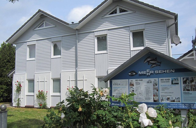 Relaxing vacation right by the sea, the Baltic Sea beach right outside the door