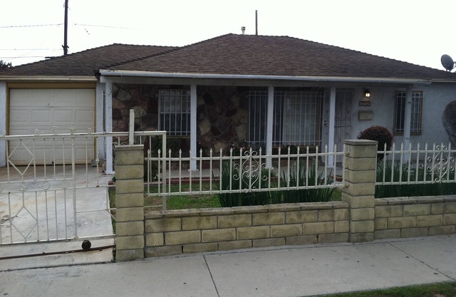 Remodel Dream Home with a Pool and Private backyard. Home Away from Home.n