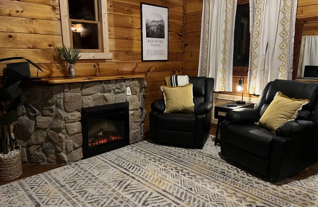 Remodel-New Hot Tub & Massaging Recliners w/Heat