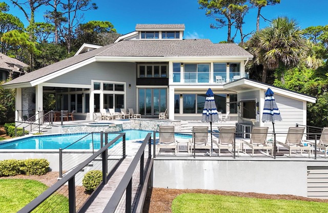 Remodeled and Ready for Summer! New pics! Beach gear and bike rentals included
