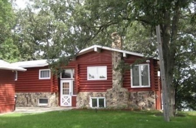 Remodeled Log Cabin Home Chain of Lakes