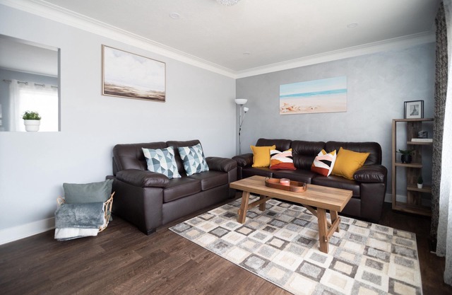 ➥Remodeled Sunset Beach home, a block from the beach