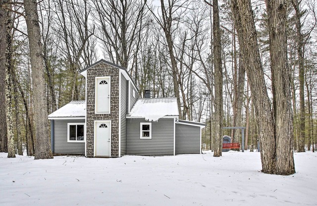 Remote Michigan Retreat on 10 Acres w/Grill!