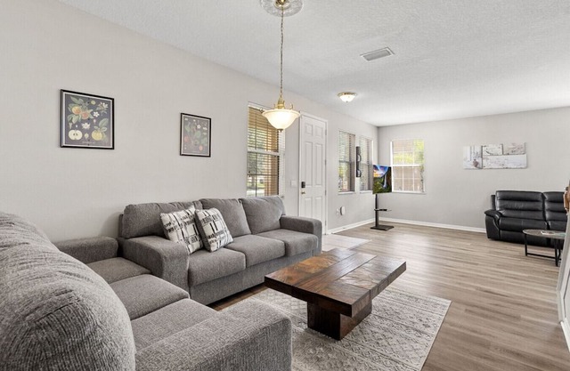 Remote Oasis | Family, Nature Trails & Work-Ready!