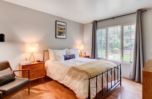 ✔Remote Work✔Self Check-In✔Streaming✔200Mbps