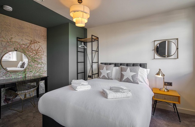 Renaissance 9: 1 Bedroom Apartment in Southport