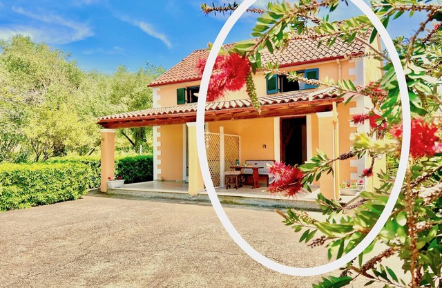 Renas Maisonette 2 near Roda