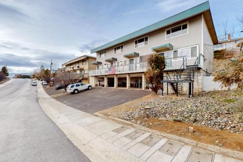 Reno's Radiant Retreat