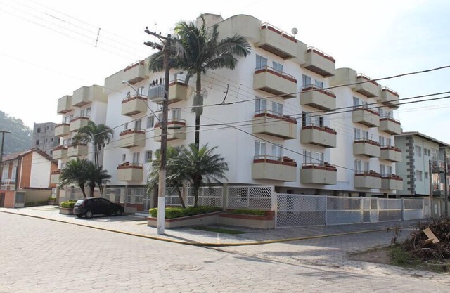 Renovated 2 bedroom apartment Praia Grande Ubatuba - prime location close to the beach!