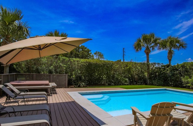 Renovated 28+ Night Beach Home w/ Private Pool, Hot Tub, 2 Master Suites, 3 Porches & Roof Deck!