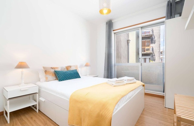 Renovated 3BR Apt Near City Hotspots – Great Value