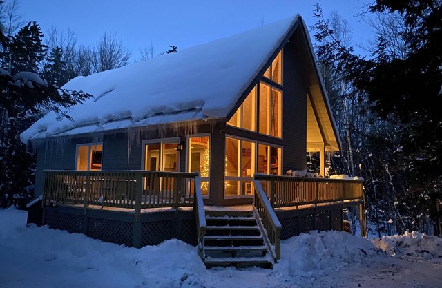 Renovated 5BR ski house minutes from Stratton, Bromley, Mt. Snow & Magic Mtn!