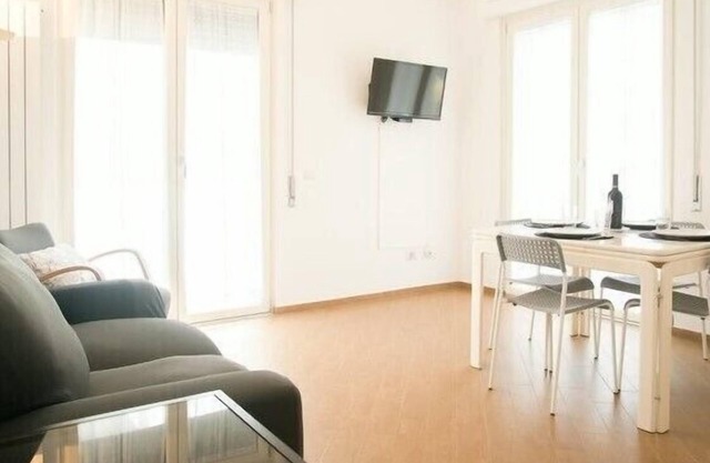 Renovated Apartment, Wi-Fi, Sat TV, AirCo close Villa Borghese, Sapienza, Luiss
