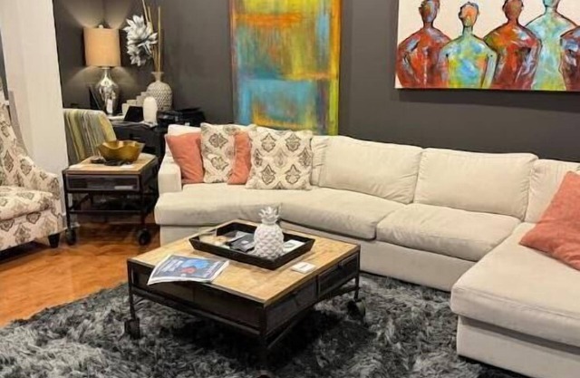 Renovated condo Memphis S. Mainnn