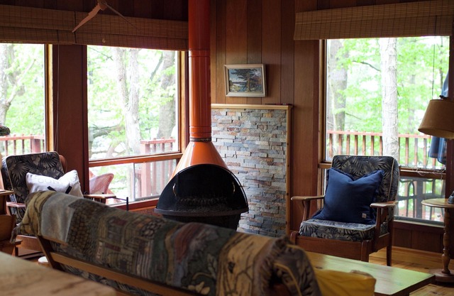 Renovated Cottage On Beautiful Lot