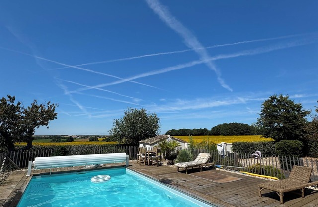 Renovated country house with swimming pool