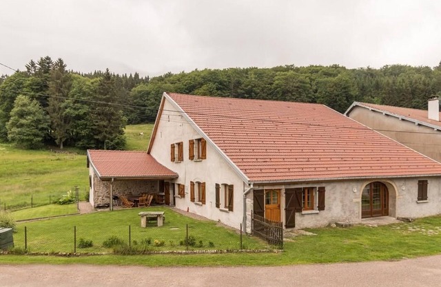 Renovated farmhouse in Vosges