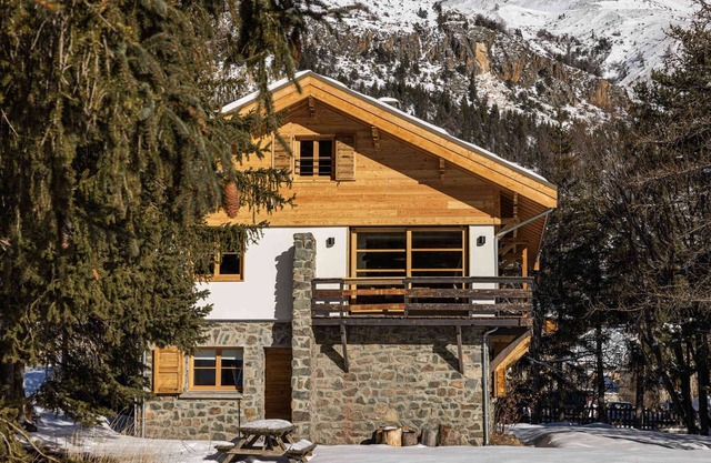 Renovated family chalet at the slopes