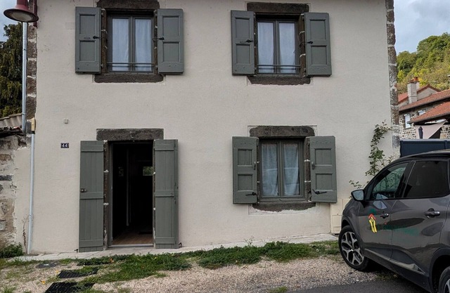 Renovated house with terrace and balcony in Polignac