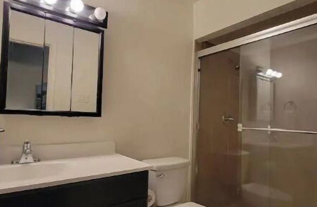 Renovated Modern Home W/ 1GWi-Fi