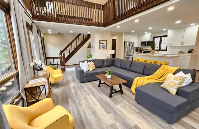 Renovated open-Concept Pocono Home Game Room, Walk to Pool, Tennis Close to All
