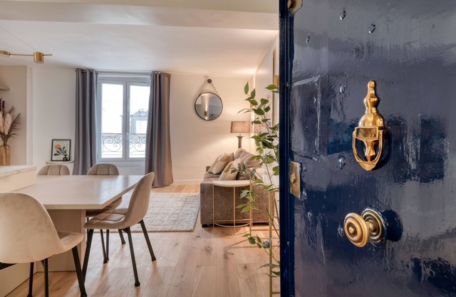 Renovated Saint-Germain-des-Prés Apartment - 6ème