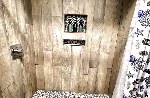 Renovated Townhome near Cole Park and Downtown Corpus Christi