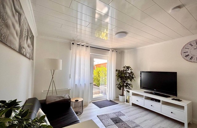 Renovated vacation and fitters' apartment in Much