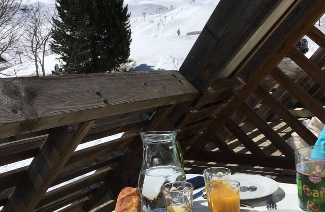 Rental apartment 2 to 7 sleeps in piau engaly departure at the foot of the slopes