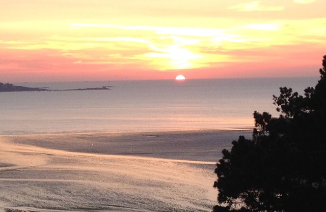 rental sea view, beach on foot