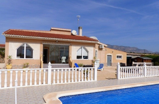 Rental villa casa del frutales