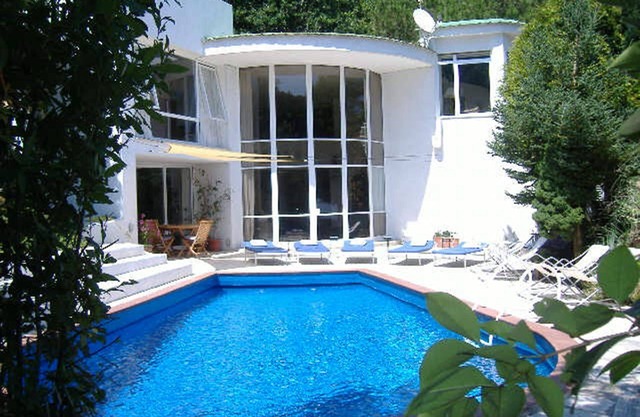 Rentals in Italy - Villa Ettore with private garden, sea view and swimming pool