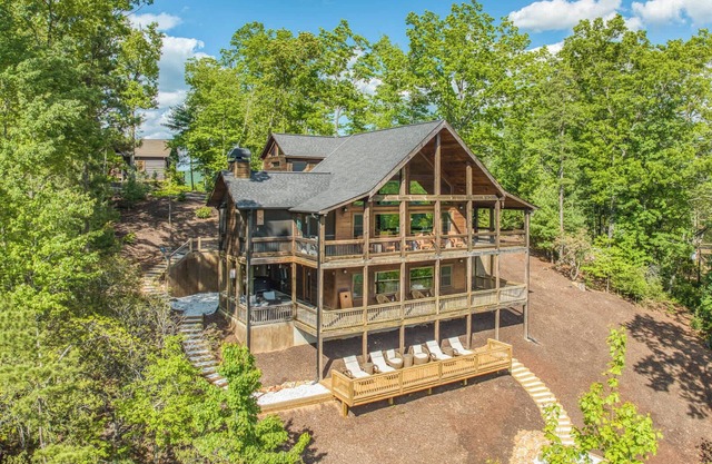 Reset Ridge - Mountain view, hot tub, fire pit