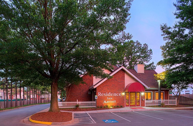 Residence Inn by Marriott Richmond West End