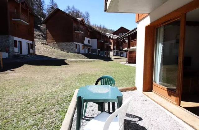 Residence Parc Aux Etoiles - CH17PAE - DUPLEX CHALET 2 ROOM, TERRASS AND BALCONY