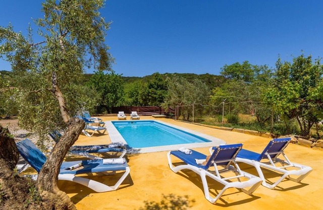 Residencial Barquero Pernía Cañete la Real by Ruralidays