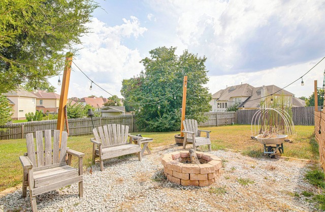 Residential Cul-De-Sac: Suburban Memphis Hideaway!