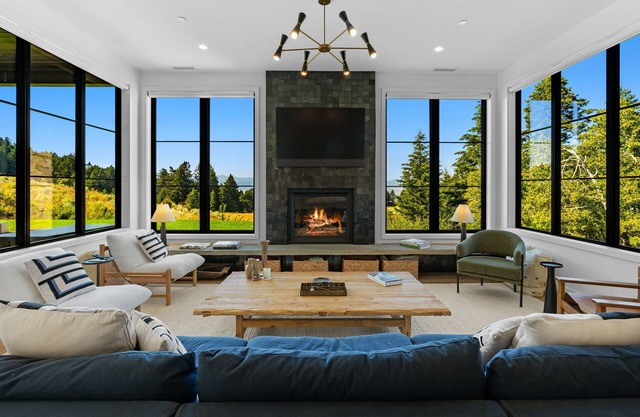 Resolute Ridge Meadow House