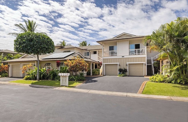 Resort living in Ko Olina's Coconut Plantation!
