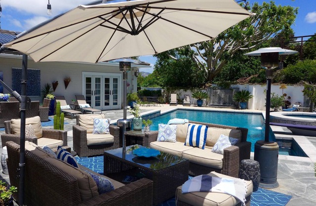 Resort Pool, In/Out Liv, Mins to Beach, Golf & Hills Views, Exclusive Quiet Area