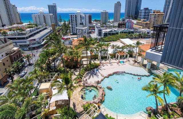 Resort Style Chevron By Gold Coast Travels