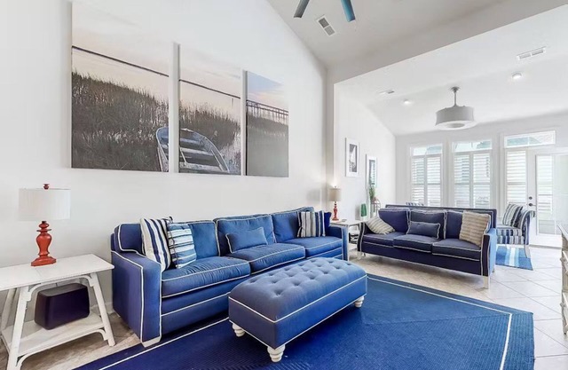 Resort Townhome w/Pools, Golf & Dog-Friendly