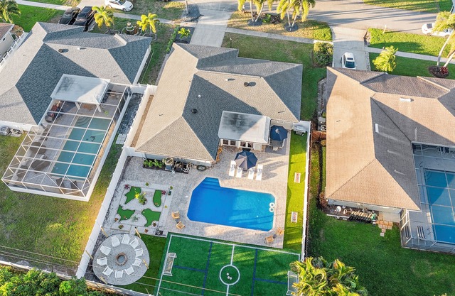 Resort Villa! Heated Pool+Golf+Firepit+Turf Sports